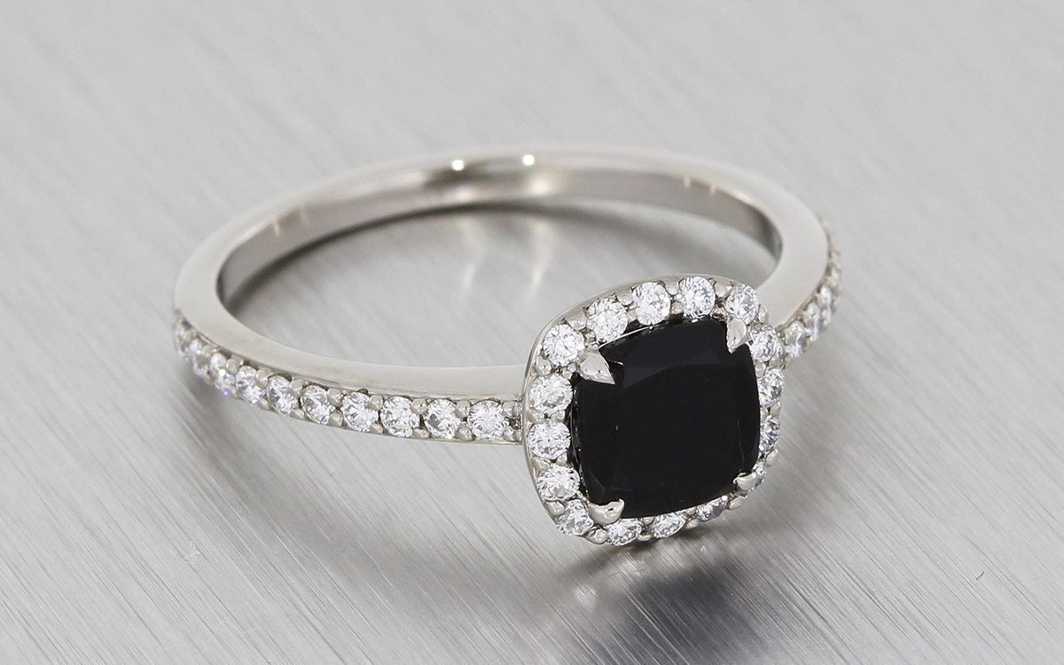 Cushion Cut Tapered Shoulder Ring Cushion Cut Tapered Shoulder Ring